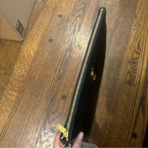 Yves Saint Laurent Black Sizable Clutch with detachable wristlet with gold YSL. - Picture 15 of 16